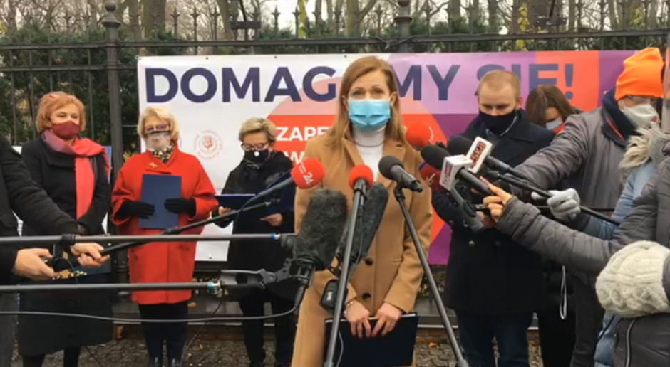 Środowisko pielęgniarek i położnych apeluje do premiera Morawieckiego: oczekujemy pilnego spotkania