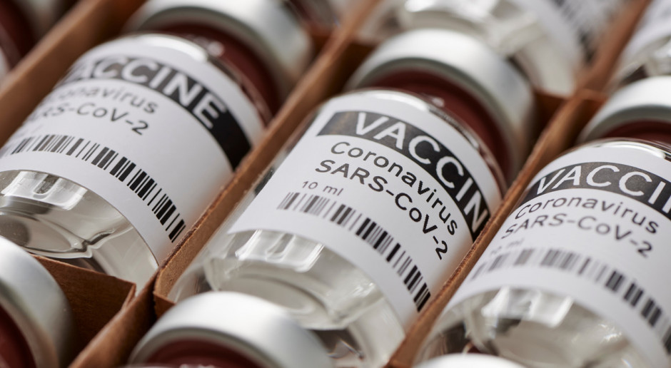 Moderna chce zwiększyć o 50 proc. pojemność fiolek ze szczepionkami