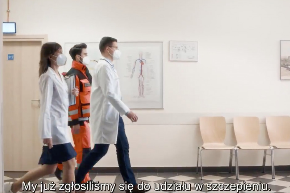 Fot. TT/KPRM KPRM pokazała spot promujący szczepienia na COVID-19 wśród pracowników ochrony zdrowia