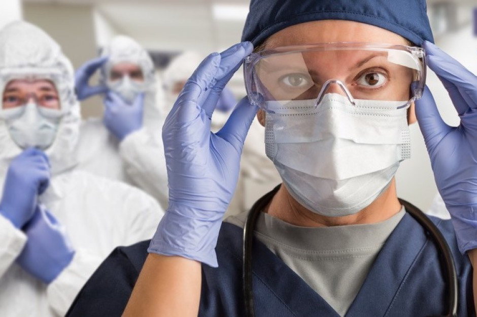 Fot. Shutterstock Pandemia zablokowała także egzaminy nostryfikacyjne