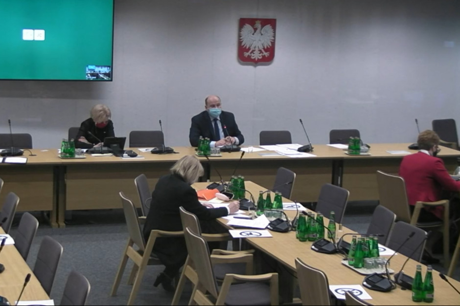 Fot. Sreen/PTWP Sejmowa komisja negatywnie o większości "zdrowotnych" poprawek Senatu do budżetu na 2021 rok