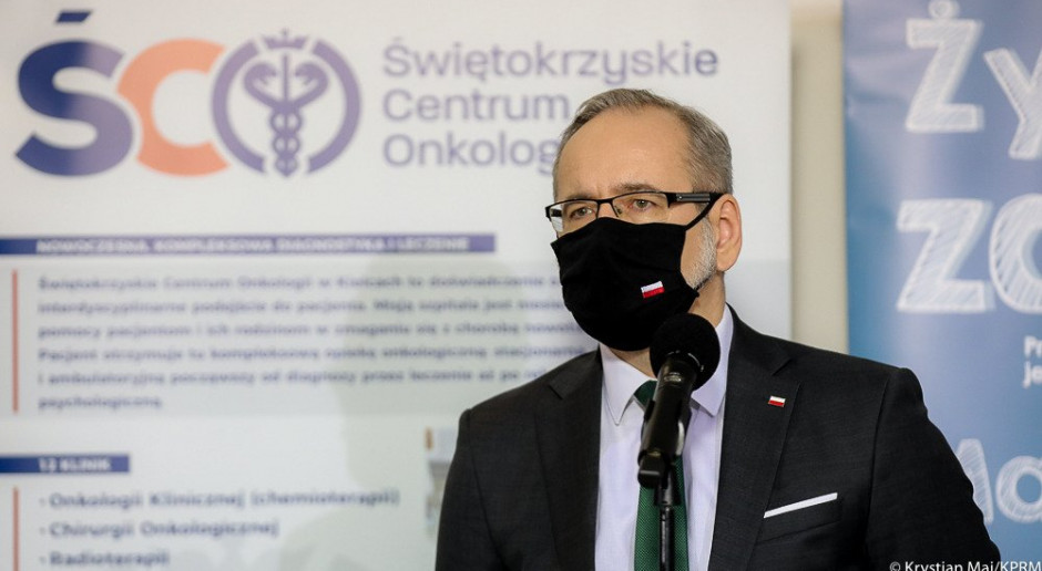 Na zdj. minister zdrowia Adam Niedzielski. Fot. Kancelaria Premiera/Twitter Ustawa o Krajowej Sieci Onkologicznej od 1 stycznia 2022 roku. Niedzielski o szczegółach