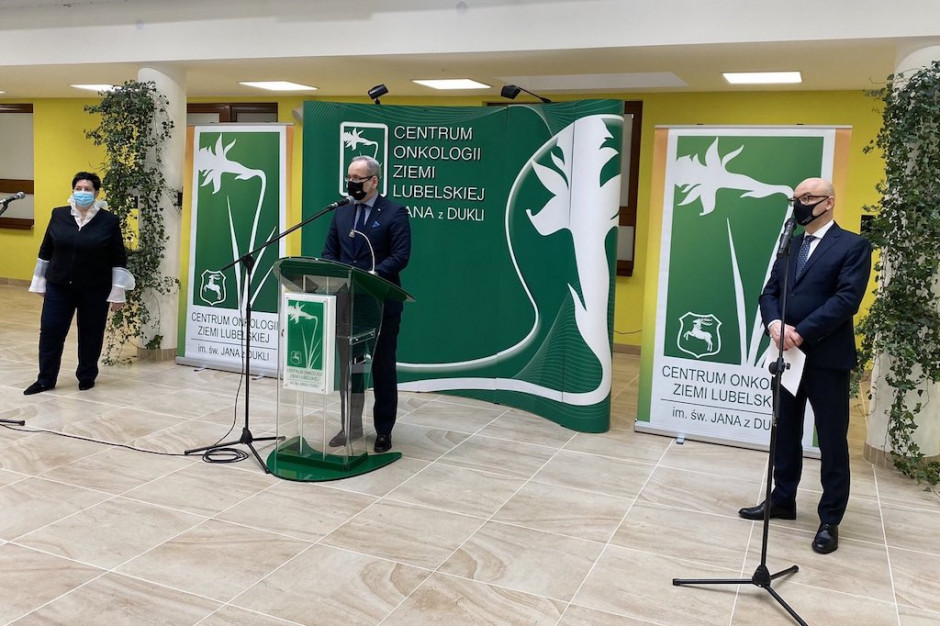 Minister zdrowia wskazując na prognozy krótkookresowe, powiedział że wszystkie modele mówią o wzroście zakażeń w perspektywie miesiąca. Fot. Niedzielski: wzrost do 8-10 tys. zachorowań to... optymistyczny scenariusz