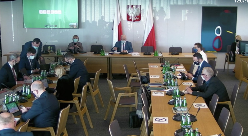 Sejm: komisja zdrowia o przebiegu Narodowego Programu Szczepień - zobacz retransmisję