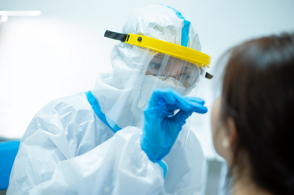 - On nie służy do wykrywania świeżego zakażenia - mówi o teście z Biedronki dr Matylda Kłudkowska, wiceprezes Krajowej Rady Diagnostów Laboratoryjnych w Krajowa Izba Diagnostów Laboratoryjnych. Fot. Shutterstock Wiceprezes diagnostów o testach z Biedronki: fałszywe bezpieczeństwo – tego się obawiam