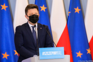 Dworczyk: znosimy grupy szczepień, 12 kwietnia ruszają zapisy roczników 1962-1973