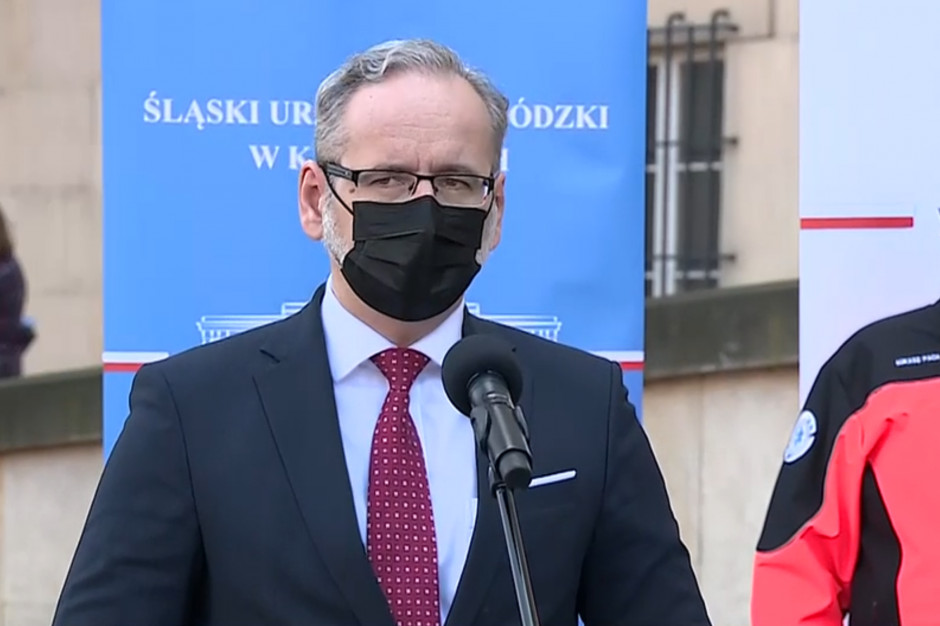 Minister Adam Niedzieslski: - Sytuacja na Śląsku jest krytyczna. Fot PTWP/screen Na Śląsku brakuje łóżek covidowych. Karetki wożą pacjentów do innych województw