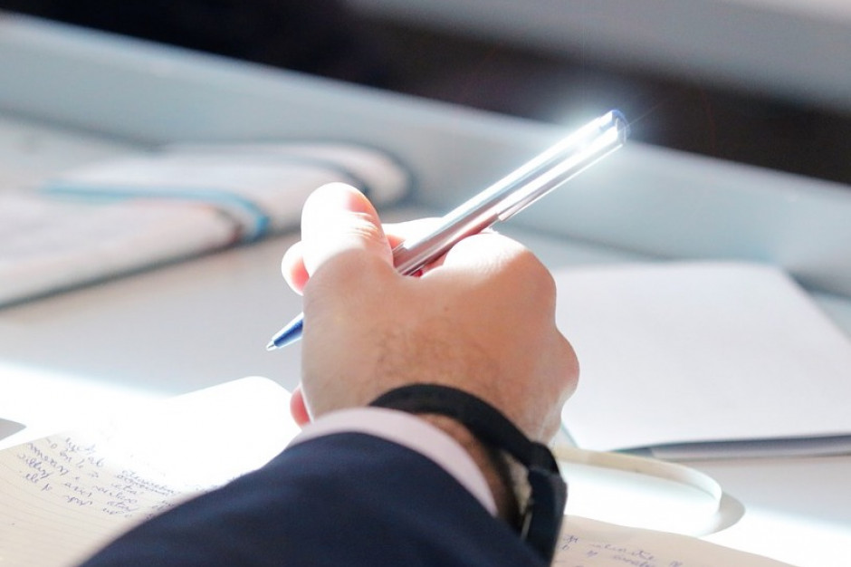 Minister Czarnek zapowiada, że uczniowie nie będą testowani przez maturami i egzaminami ósmoklasisty, Foto: Michi S/pixabay Przemysław Czarnek: maturzyści i ósmoklasiści nie będą testowani w kierunku koronawirusa