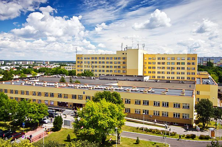 Szpitak Uniwersytecki nr 2 w Bydgoszy powiększy się o 5 kondygnacyjny budynek. Fot. biziel.umk.pl Szpital Uniwersytecki im. Biziela w Bydgoszczy powiększy się o budynek z lądowiskiem dla śmigłowców