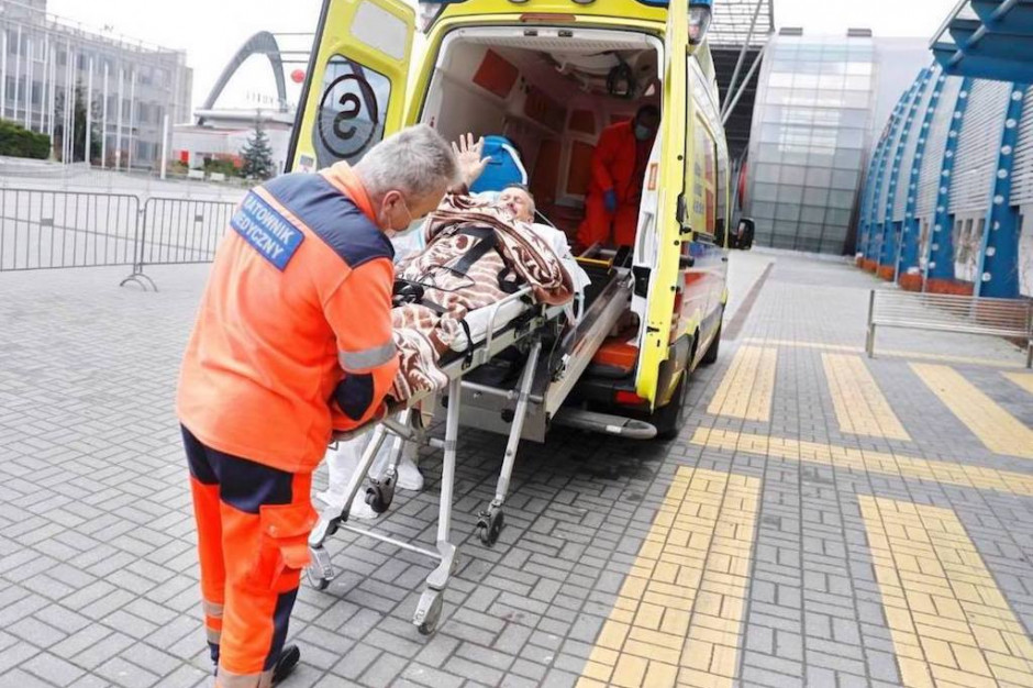 66-letni pocovidowy pacjent opuścił kielecki szpital razem z respiratorem; FOT. Jarosław Kubalski/Radio Kielce Kielce: pocovidowy pacjent został wypisany do domu wraz z respiratorem