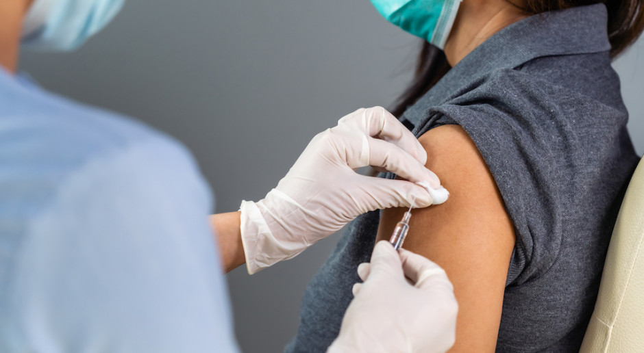 Amerykańscy eksperci ostrzegają osoby niezaszczepione przed wysokim ryzykiem zakażenia Covid-19