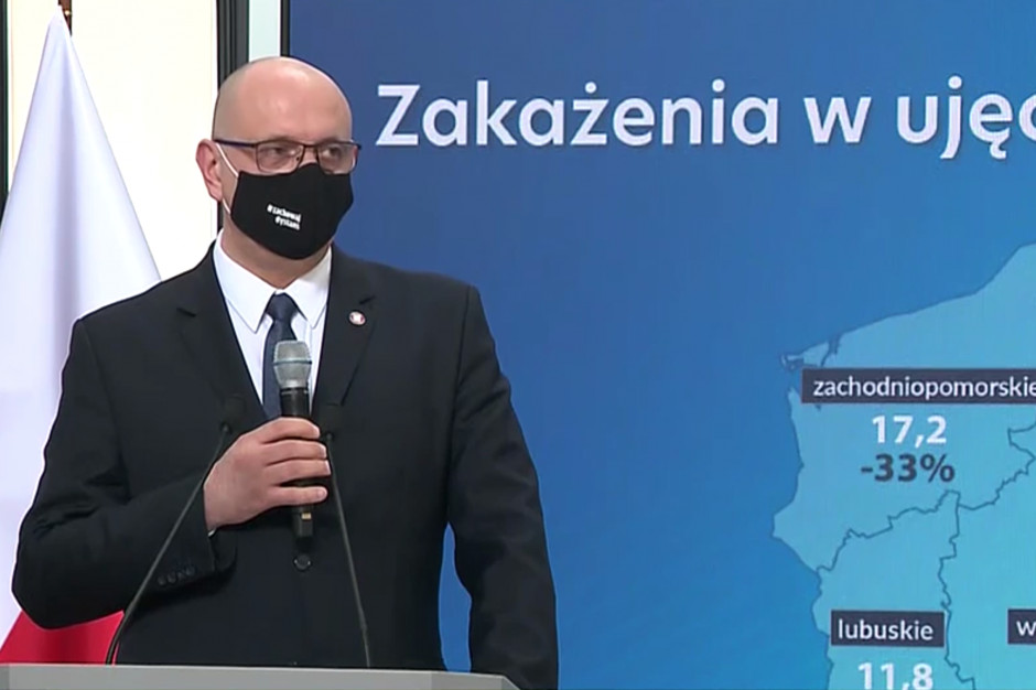 Inspekcja potwierdziła kilkanaście przypadków zakażenia mutacją indyjską koronawirusa potwierdziła - powiedział p.o. Głównego Inspektora Sanitarnego Krzysztof Saczka. Fot. PTWP/screen Saczka: ukrycie jednej osoby zakażonej, może spowodować zgon na drugim końcu Polski