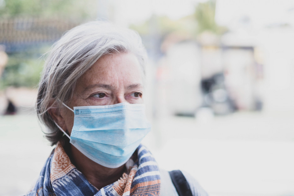 Samorządy będą zachęcać seniorów do szczepień. Fot. Shutterstock Czy lekarze z POZ przekonają seniorów do szczepień? Jest plan, jak to zrobić