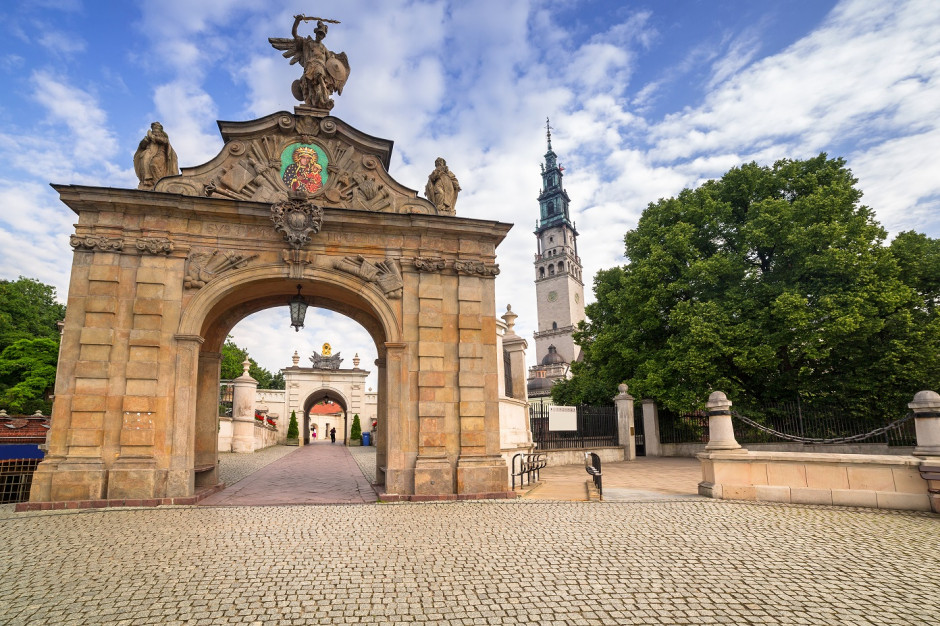 GIS rekomenduje, aby maksymalna liczba pątników biorących udział w pielgrzymce wynosiła 300 osób. Fot. Shutterstock GIS: wytyczne dla organizatorów ruchu pielgrzymkowego w czasach Covid-19