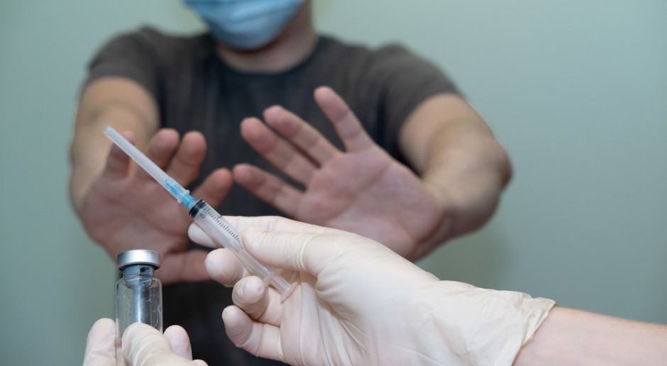 W pandemii wzrosła popularność treści antyszczepionkowych
