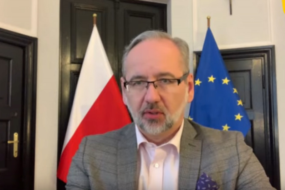 Minister zdrowia Adam Niedzielski Fot. YouTube Niedzielski o telefonach zachęcających do szczepień, luzowaniu obostrzeń i refundacji leku na raka piersi