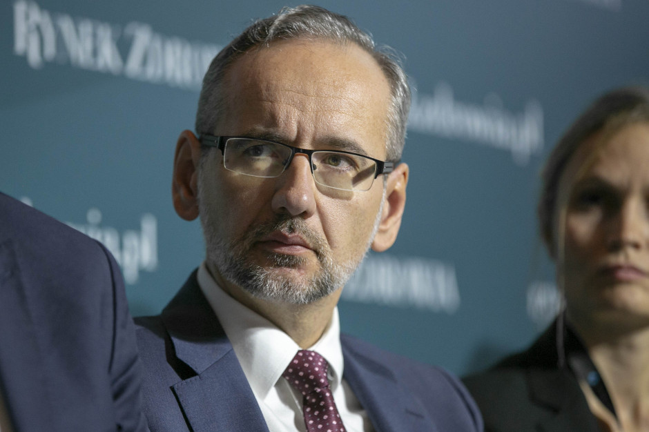 Rząd zdecydował się na zmiany "nie o fundamentalnym charakterze". Fot. Piotr Waniorek 150 gości na weselach i certyfikaty szczepień. Resort zdrowia znosi kolejne obostrzenia