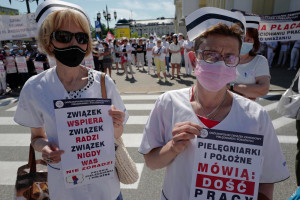 Pielęgniarki wyszły na ulice i apelują do rządu: Opamiętajcie się
