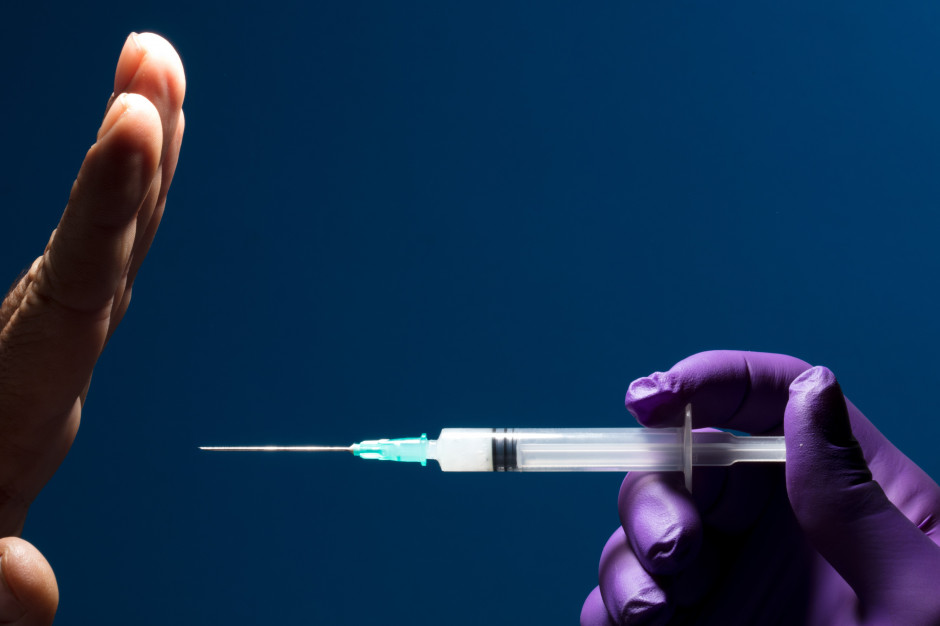 Będzie problem z podawaniem drugiej dawki w innym miejscu niż pierwszej. FOT. Shutterstock (zdjęcie ilustracyjne) W wakacje mieliśmy przyjmować drugie szczepienie w dowolnym punkcie. To niemożliwe