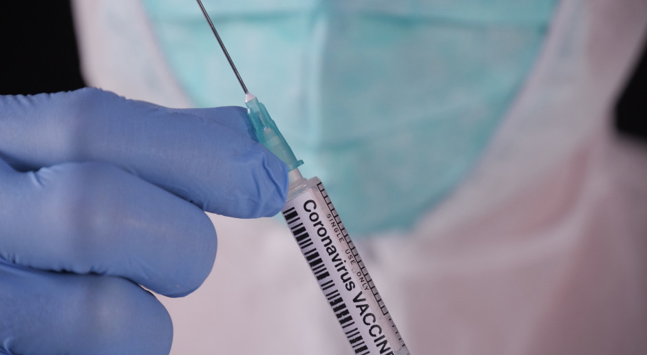 Włochy: 18-latka zmarła po szczepieniu na COVID-19. Został jej podany preparat AstraZeneca