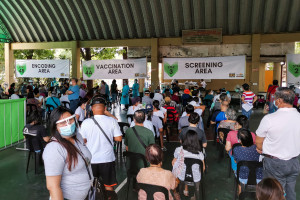 Więzienie za brak szczepienia? Prezydent Filipin publicznie pogroził swoim obywatelom