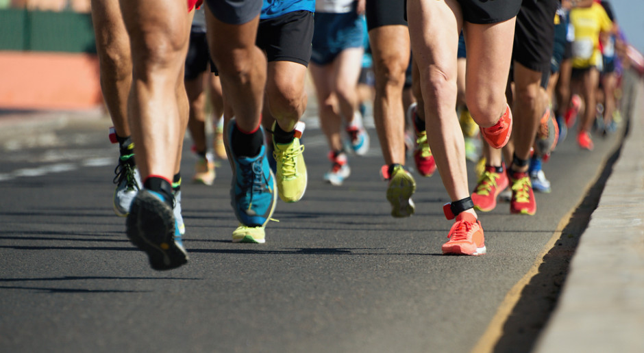 Mężczyzna zasłabł kilkadziesiąt metrów przed metą. Fot. Shutterstock Radom: 49-latek brał udział w maratonie. Zmarł tuż przed metą