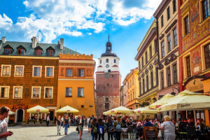 40 proc. mieszkańców Lublina w pełni zaszczepionych. Ratusz zapowiada akcję szczepienia bezdomnych