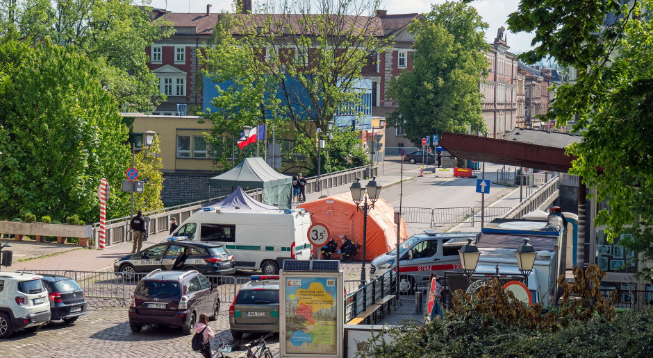 Duże zmiany na granicy z Czechami i Słowacją. Część przejść zostanie zamknięta, na innych - zaostrzone przepisy