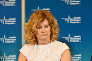 Prof. Niedzielska: trudno stworzyć dobry zespół chirurgów szczękowo-twarzowych. Odchodzą do prywatnej ochrony zdrowia