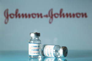 Wydłużono okres przechowywania szczepionki J&J. Musi być spełniony jeden warunek