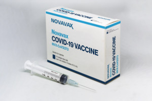 Komisja Europejska zatwierdziła zakup 200 mln szczepionki Novavax