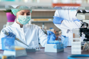 Firma biotechnologiczna otworzyła nowe laboratorium w Poznaniu. Będą badać leki onkologiczne i terapię postcovidową