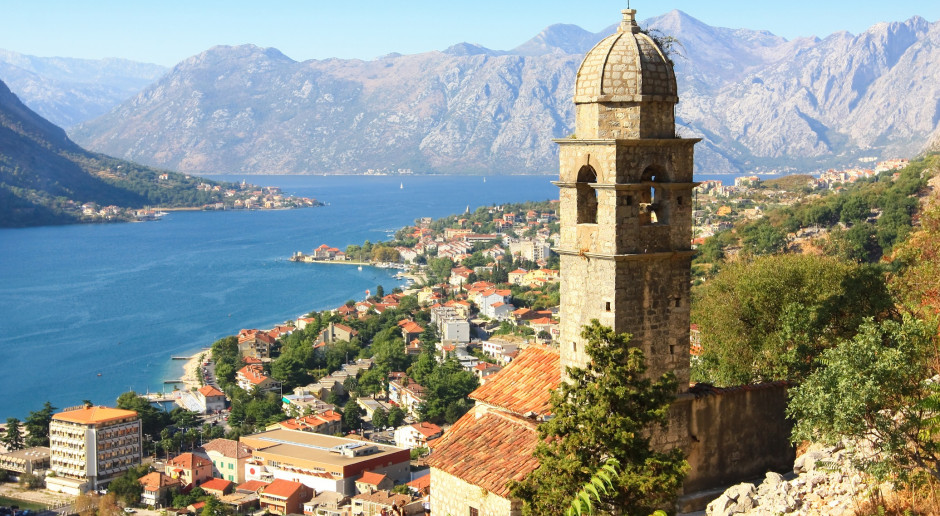 Czarnogóra. Od 9 sierpnia paszport covidowy konieczny w restauracjach i klubach