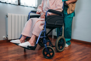 NFZ przedłuża termin rozliczenia projektu dotyczącego placówek opiekuńczo-leczniczych