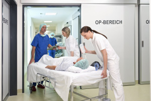 Strajk pielęgniarek w Niemczech: wiele pielęgniarek pracuje obecnie tylko w niepełnym wymiarze godzin z powodu stresu
