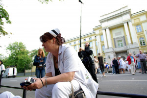 Medycy urządzą "białe miasteczko" w Warszawie. Jak pielęgniarki 14 lat temu