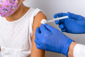 W Izraelu szykują się do czwartej dawki szczepionki przeciwko Covid-19
