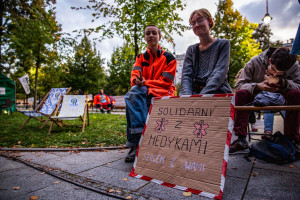 Problemy kadrowe w szpitalach. Szpitale ciągle się zadłużają