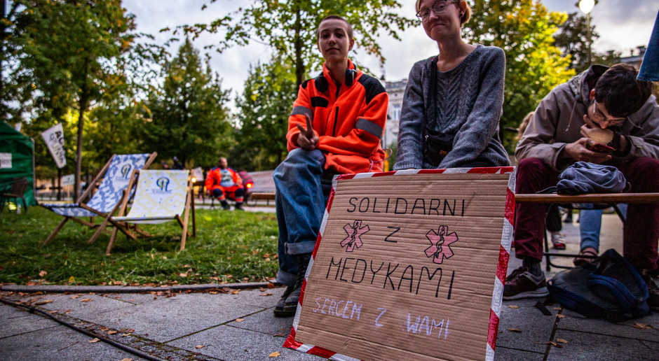 Medycy walczą o godne warunki pracy. Fot. Marek Misiurewicz, Rynek Zdrowia Nie ma lekarzy. Dyrektor szpitala: żeby sprowadzić lekarza na dyżur trzeba się zadłużyć
