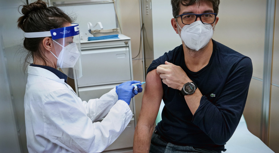 Darmowe szczepienia na grypę w 3700 punktach w całej Polsce. Dla kogo?