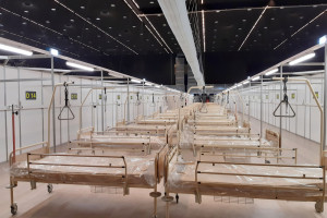 W mazowieckich szpitalach przybędzie 1300 łóżek dla pacjentów z Covid-19