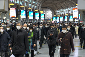 Wariant Delta "naturalnie wyginął" po kilku mutacjach? W Japonii spadek zachorowań
