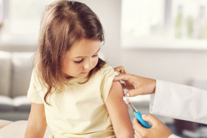 Andrusiewicz: już w grudniu ruszą szczepienia dzieci w wieku 5 - 11 lat przeciw COVID-19
