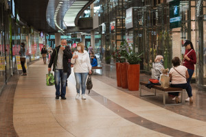 Masowe kontrole obostrzeń. Ponad 2 tys. mandatów w 48 godzin