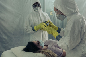Ptasia grypa H5N6 przyczyną zgonu 54-latki. "Potencjalne zagrożenie pandemiczne"