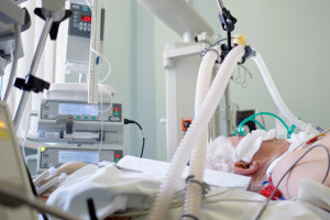 Już ponad 2 tys. osób pod respiratorami. Sprawdziliśmy, jak sytuacja wygląda w województwach