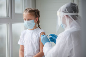 Ekspertka: poprzez szczepienia ochronne nabywamy odporność