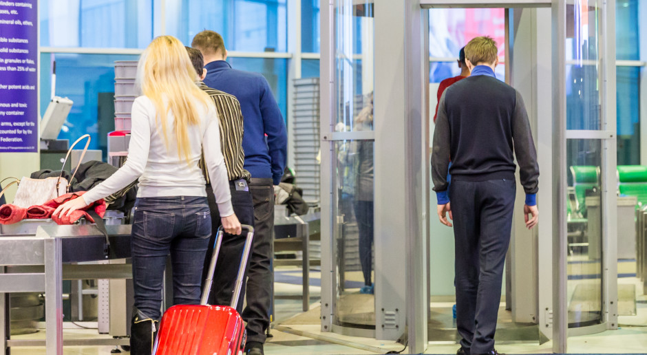 Rząd zmienia obostrzenia. Jest projekt nowelizacji rozporządzenia covidowego Fot. AdobeStock Rząd zmienił obostrzenia. Jest nowelizacja rozporządzenia covidowego