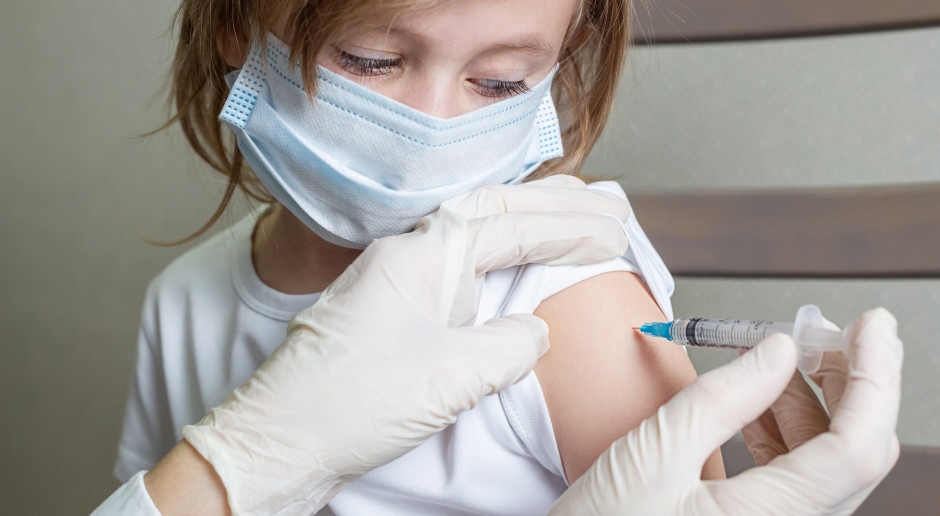 Narodowa Strategia Onkologiczna 2022. Mowa m.in. o populacyjnych szczepieniach na HPV