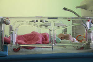 Pierwsze dzieci urodzone w Polsce w 2022 roku. Witamy Leosia i Piotrusia!